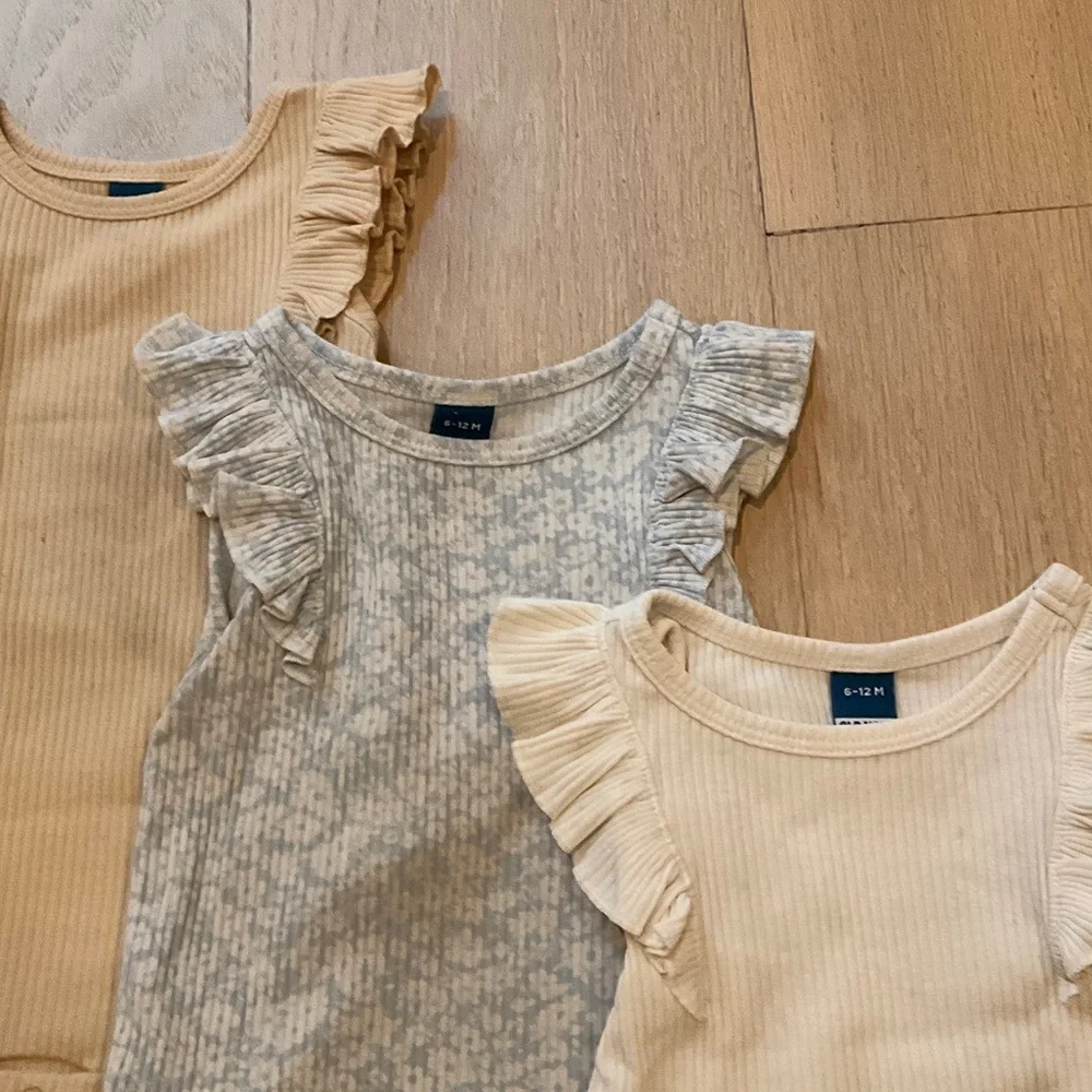 Ruffled Rib Onesie Bundle - Picture 2 of 5